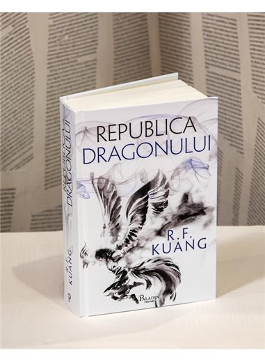 Republica Dragonului - R.F. Kuang | Paladin [cartonata]