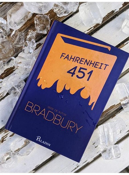 Fahrenheit 451 - Ray Bradbury | Paladin [cartonata]