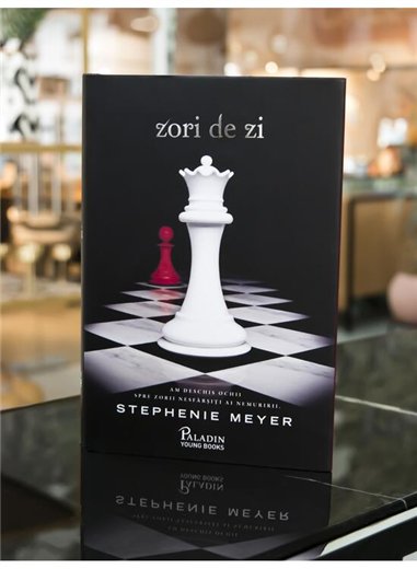 Amurg Vol 4. Zori de zi - Stephenie Meyer | Paladin [cartonata]