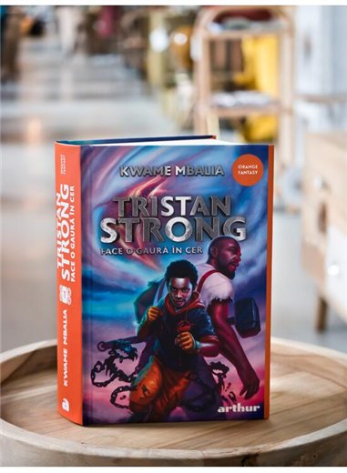 Tristan Strong face o gaura in cer (Vol 1) - Kwame Mbalia | Arthur [cartonata]
